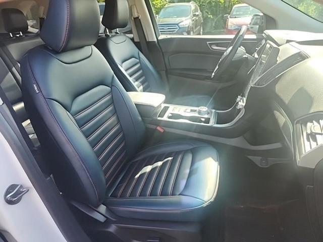 used 2024 Ford Edge car, priced at $30,900
