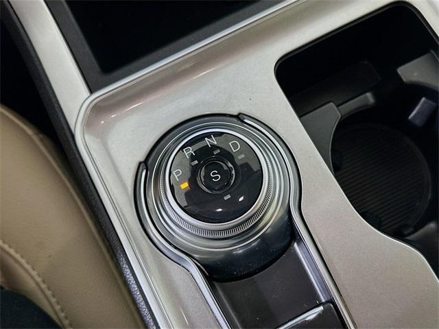 used 2024 Ford Edge car, priced at $31,900