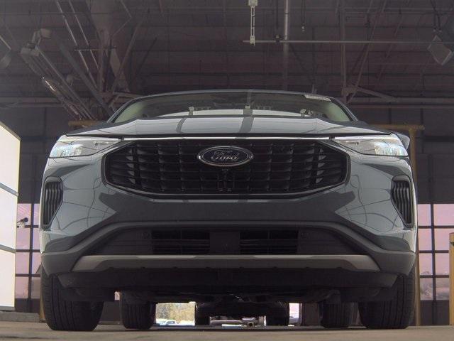 used 2023 Ford Escape car, priced at $28,900