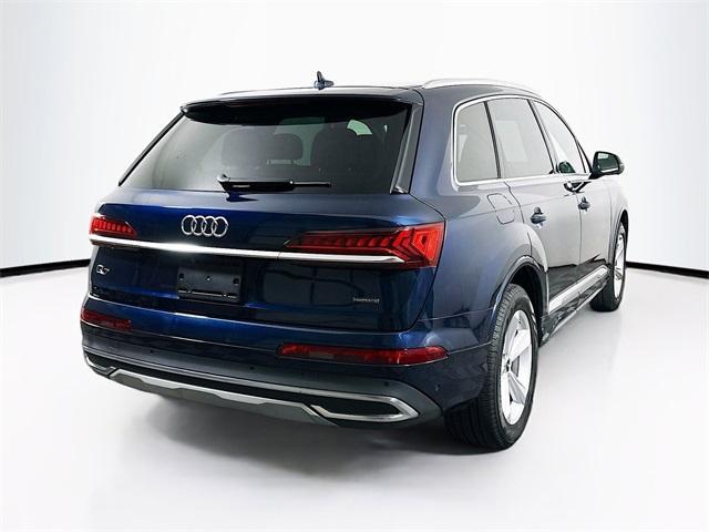 used 2024 Audi Q7 car, priced at $44,900