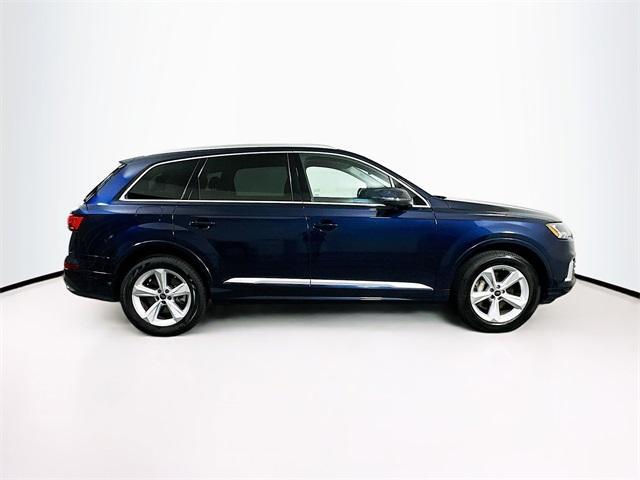 used 2024 Audi Q7 car, priced at $44,900