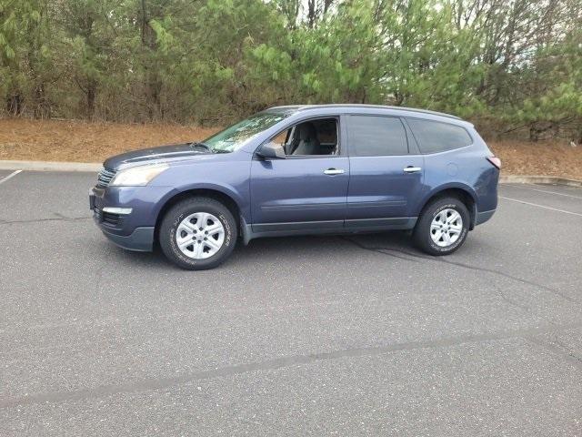 used 2013 Chevrolet Traverse car, priced at $10,900