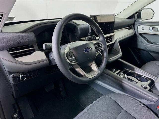 new 2025 Ford Explorer car, priced at $39,220