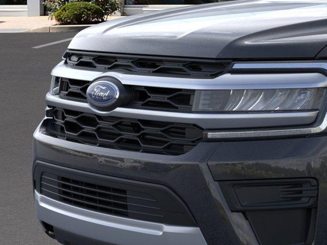 new 2024 Ford Expedition car, priced at $70,276