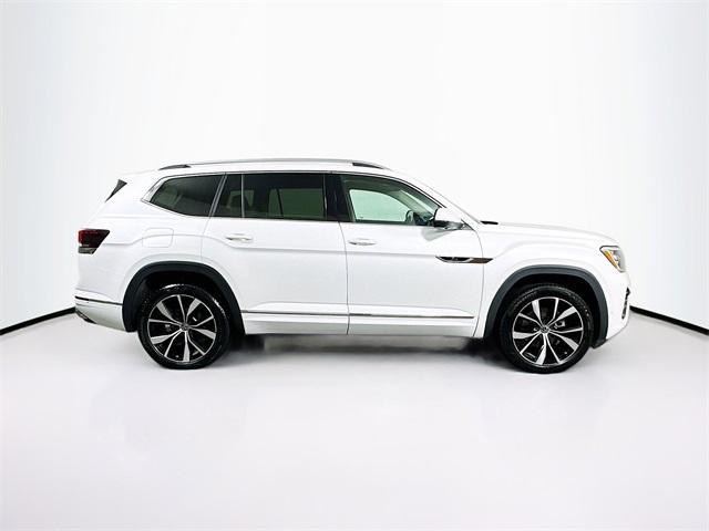 used 2024 Volkswagen Atlas car, priced at $42,580
