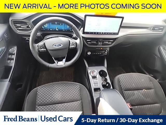 used 2023 Ford Escape car, priced at $23,900