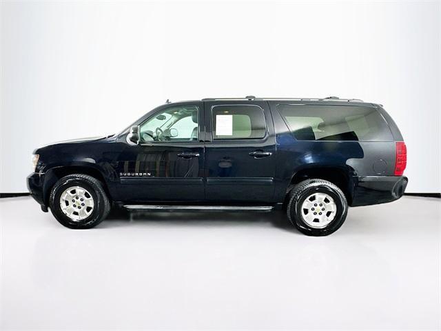 used 2014 Chevrolet Suburban car, priced at $16,500