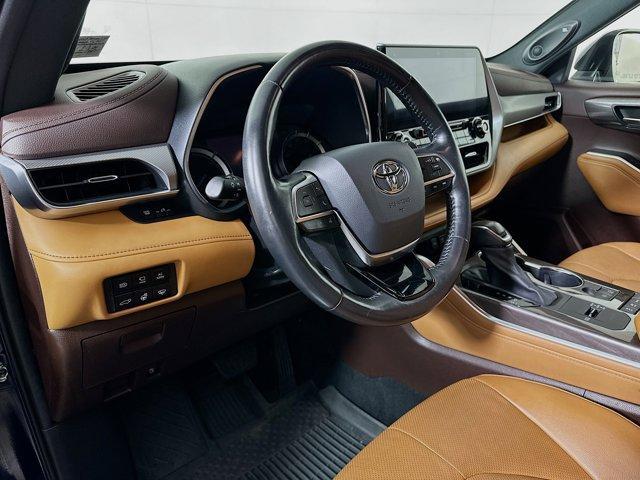 used 2021 Toyota Highlander Hybrid car, priced at $42,540