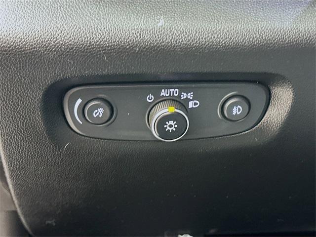 used 2020 Chevrolet Traverse car, priced at $23,900