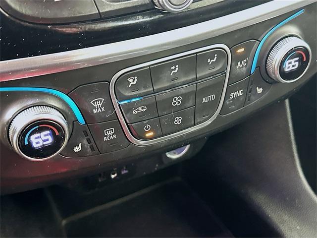 used 2020 Chevrolet Traverse car, priced at $23,900