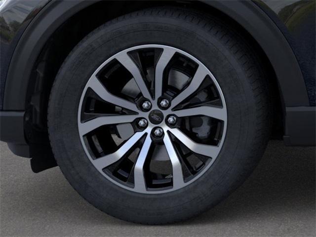 new 2025 Ford Explorer car, priced at $45,199