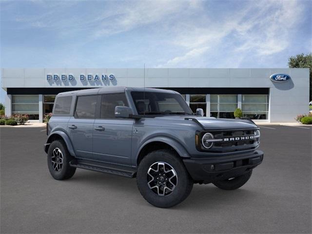 new 2025 Ford Bronco car, priced at $54,020