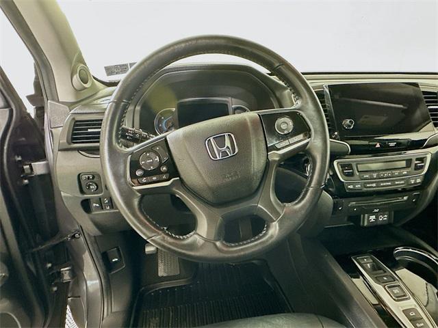 used 2021 Honda Pilot car, priced at $28,000