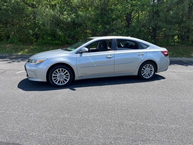 used 2018 Toyota Avalon Hybrid car, priced at $18,900