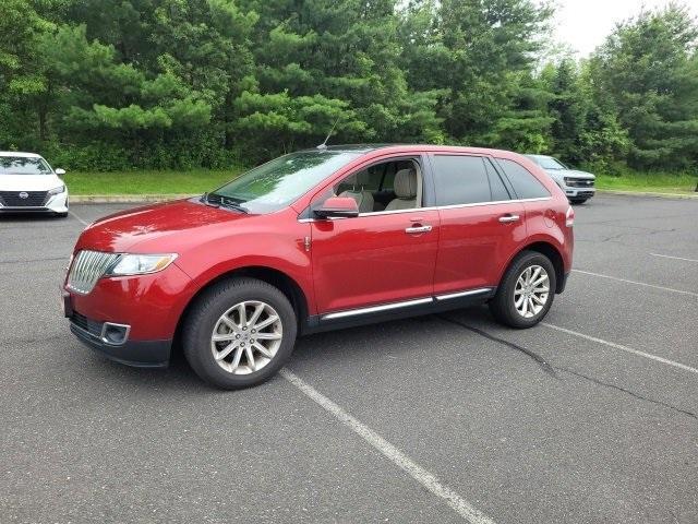 used 2013 Lincoln MKX car, priced at $12,000
