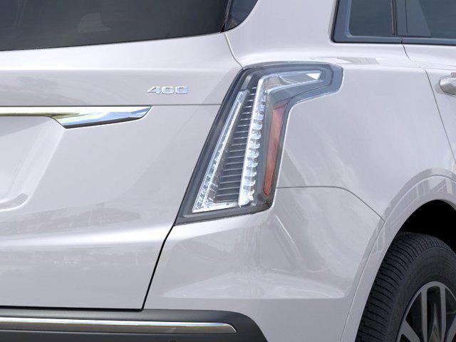 new 2025 Cadillac XT5 car, priced at $62,880