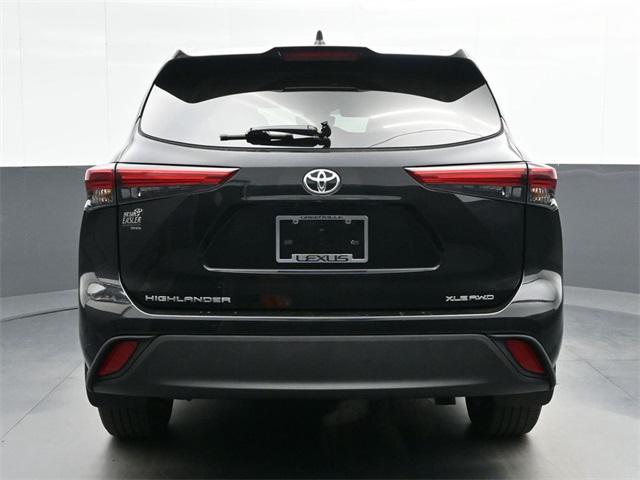 used 2023 Toyota Highlander car, priced at $37,598