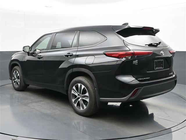 used 2023 Toyota Highlander car, priced at $37,598