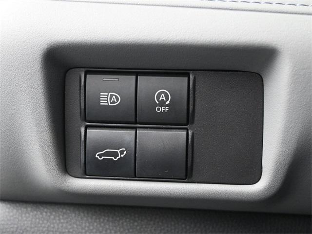 used 2023 Toyota Highlander car, priced at $37,598