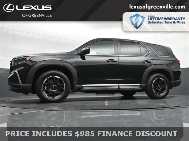 used 2025 Honda Pilot car, priced at $42,998
