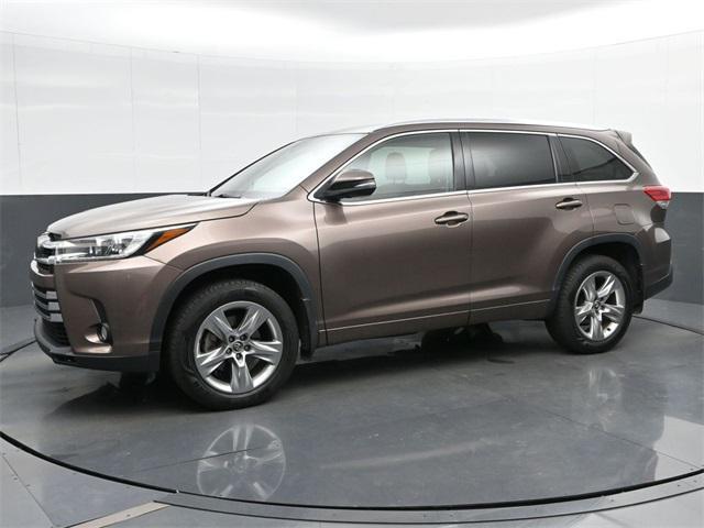 used 2017 Toyota Highlander car, priced at $21,598
