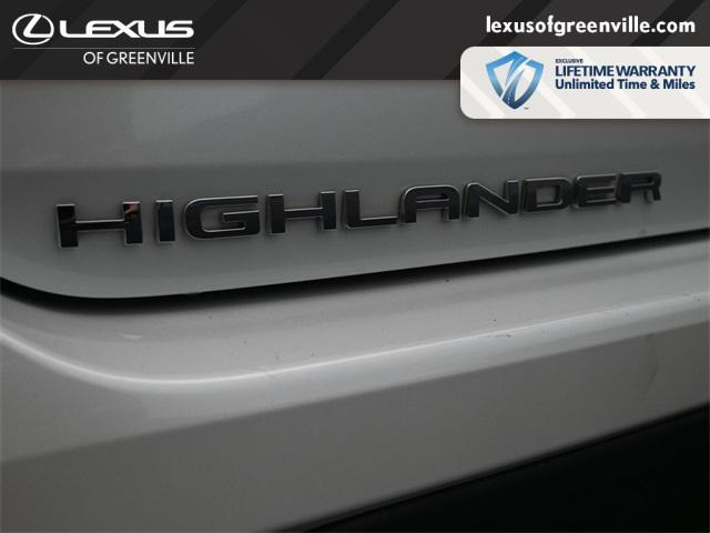 used 2024 Toyota Highlander car, priced at $37,998