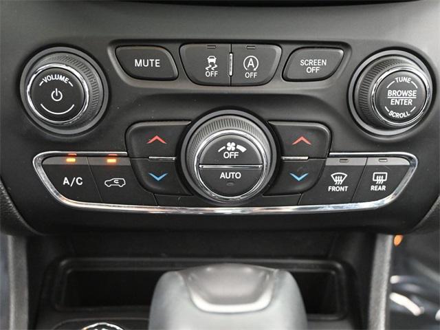 used 2019 Jeep Cherokee car, priced at $17,598