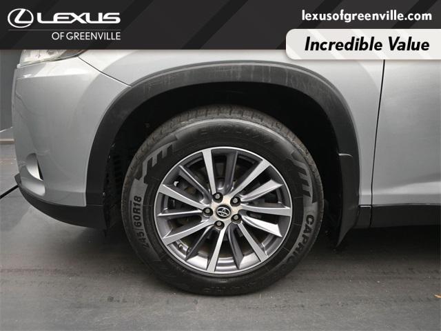 used 2019 Toyota Highlander car, priced at $28,998