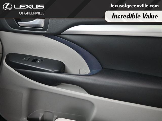 used 2019 Toyota Highlander car, priced at $28,998