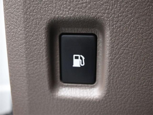 used 2022 Lexus GX 460 car, priced at $53,998