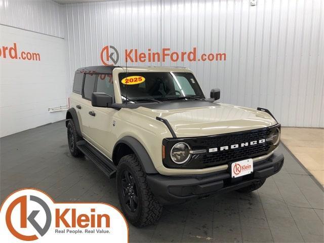 new 2025 Ford Bronco car, priced at $48,595