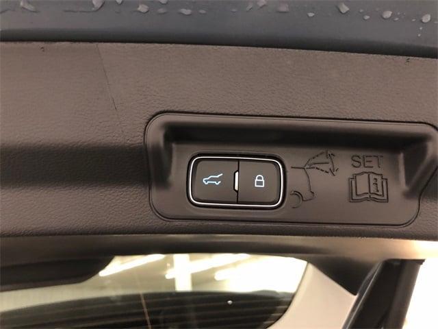 new 2025 Ford Explorer car