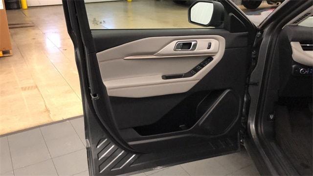 used 2025 Ford Explorer car, priced at $37,685