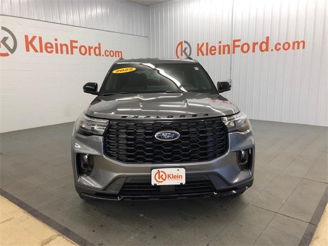 new 2025 Ford Explorer car, priced at $45,082