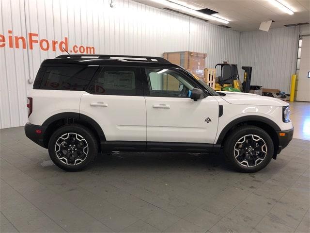 new 2025 Ford Bronco Sport car, priced at $40,045