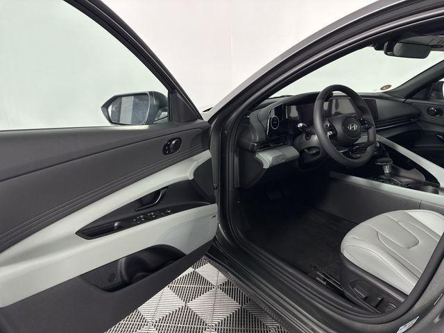 new 2025 Hyundai ELANTRA HEV car, priced at $25,789