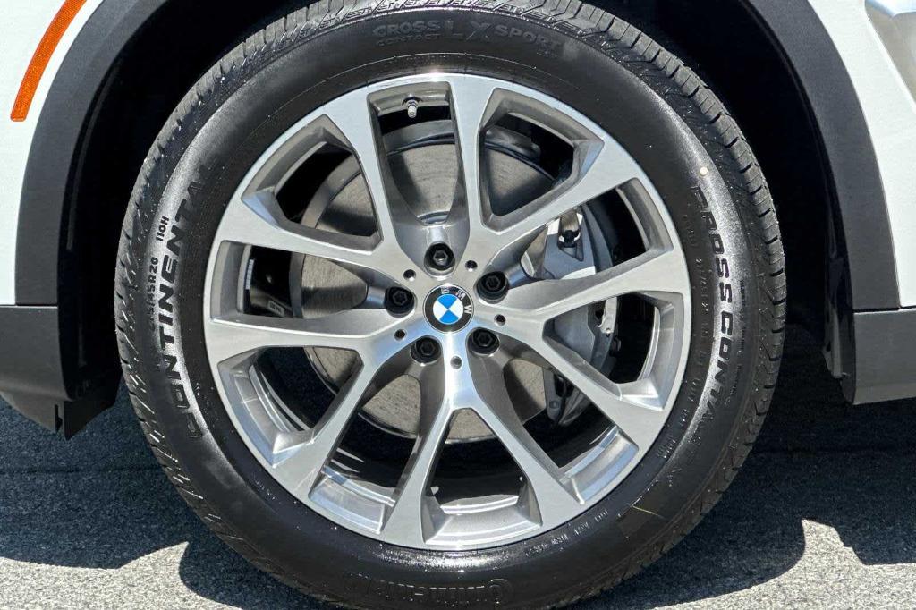 new 2025 BMW X5 car, priced at $71,810
