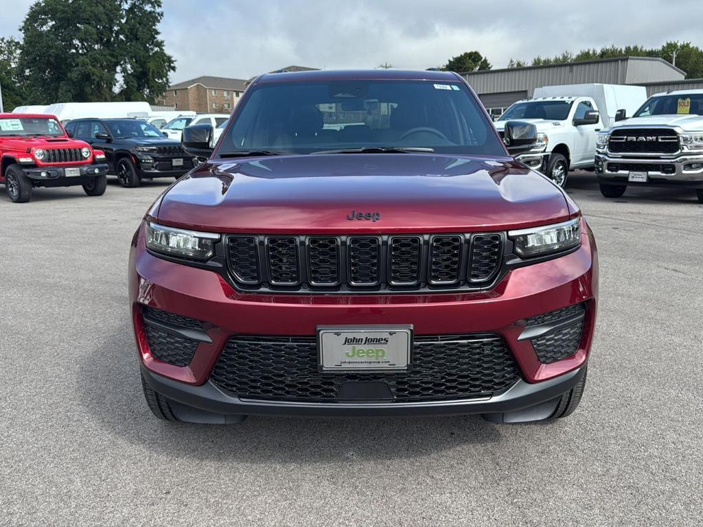 new 2025 Jeep Grand Cherokee car, priced at $43,625