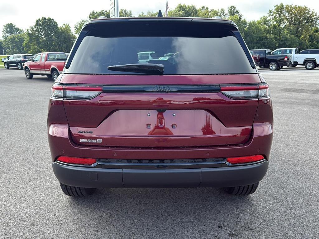 new 2025 Jeep Grand Cherokee car, priced at $43,625