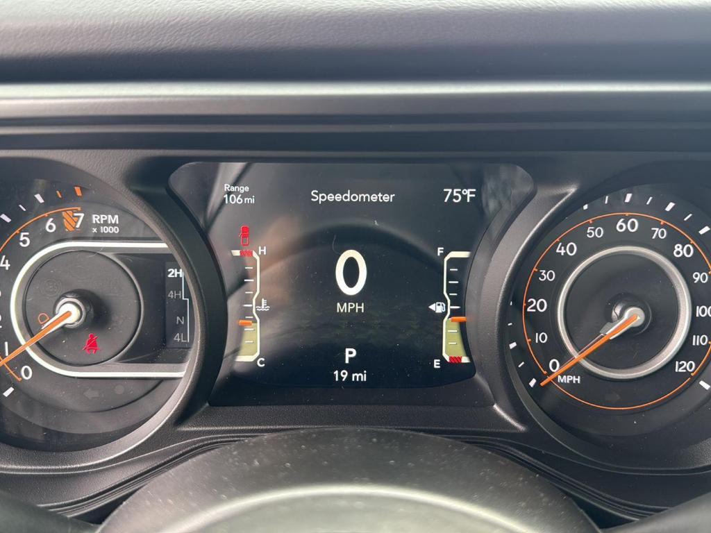 new 2025 Jeep Gladiator car, priced at $54,100