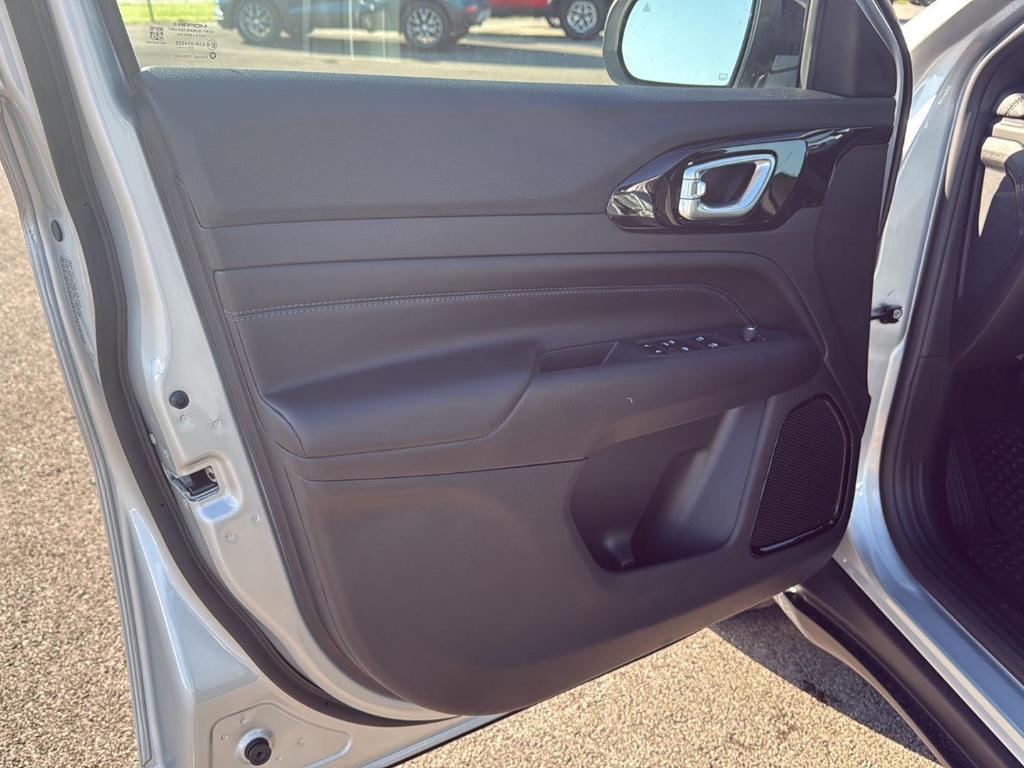 new 2026 Jeep Compass car, priced at $31,875