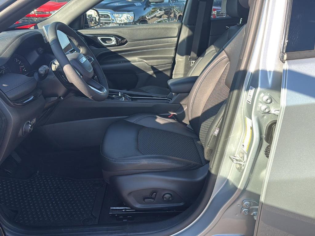 new 2026 Jeep Compass car, priced at $31,875