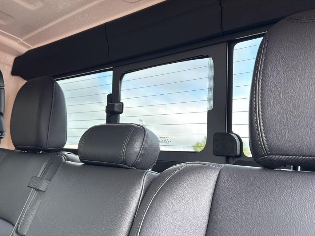 new 2025 Jeep Gladiator car, priced at $47,400
