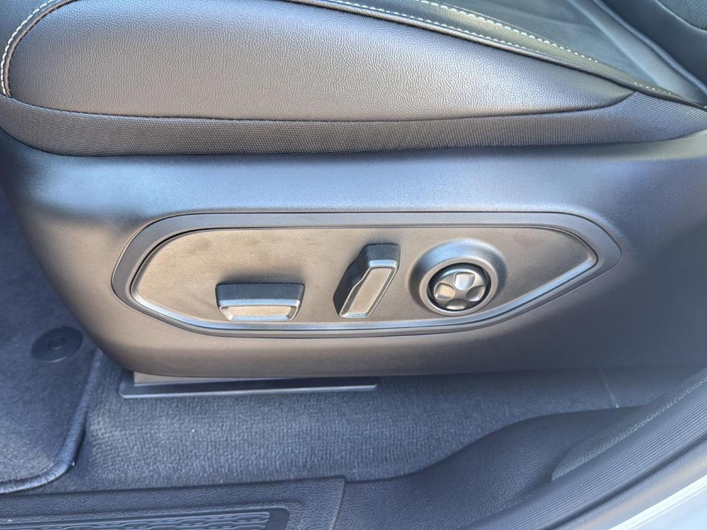 new 2025 Jeep Grand Cherokee L car, priced at $43,780