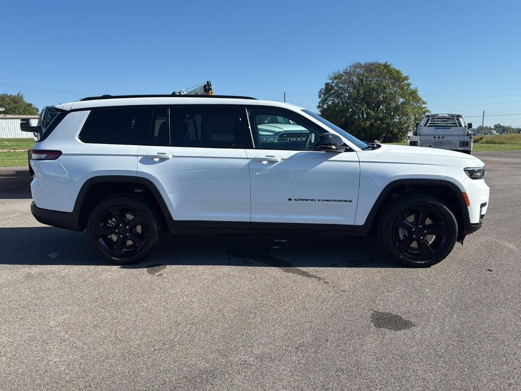 new 2025 Jeep Grand Cherokee L car, priced at $43,780