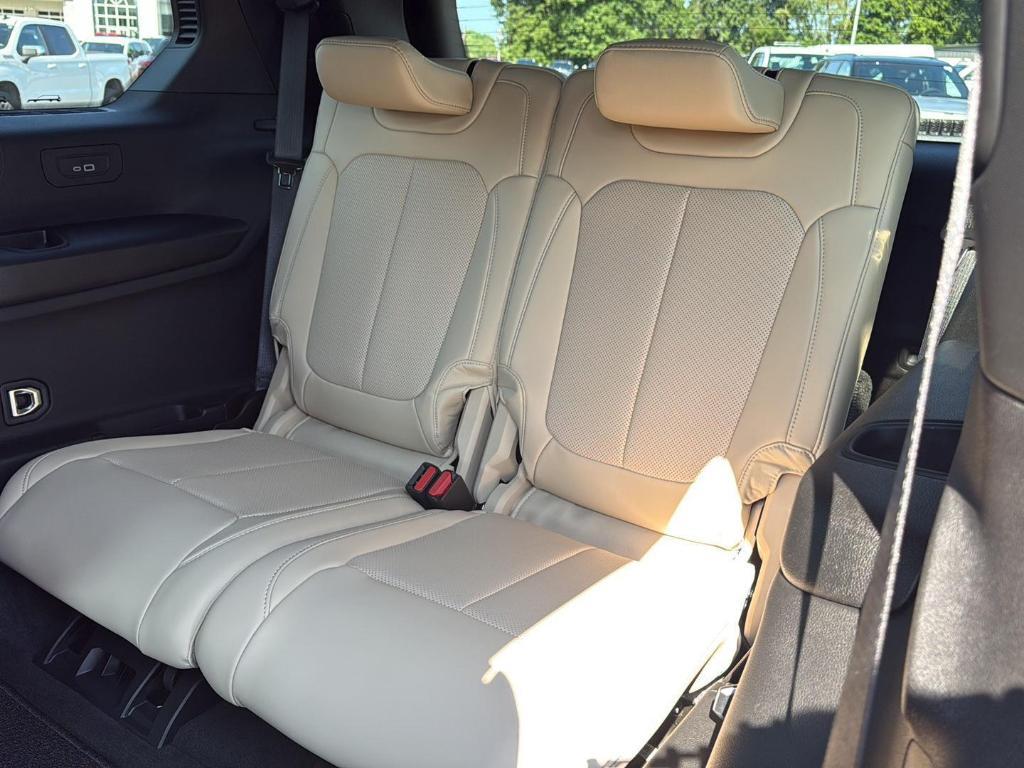 new 2025 Jeep Grand Cherokee L car, priced at $52,160