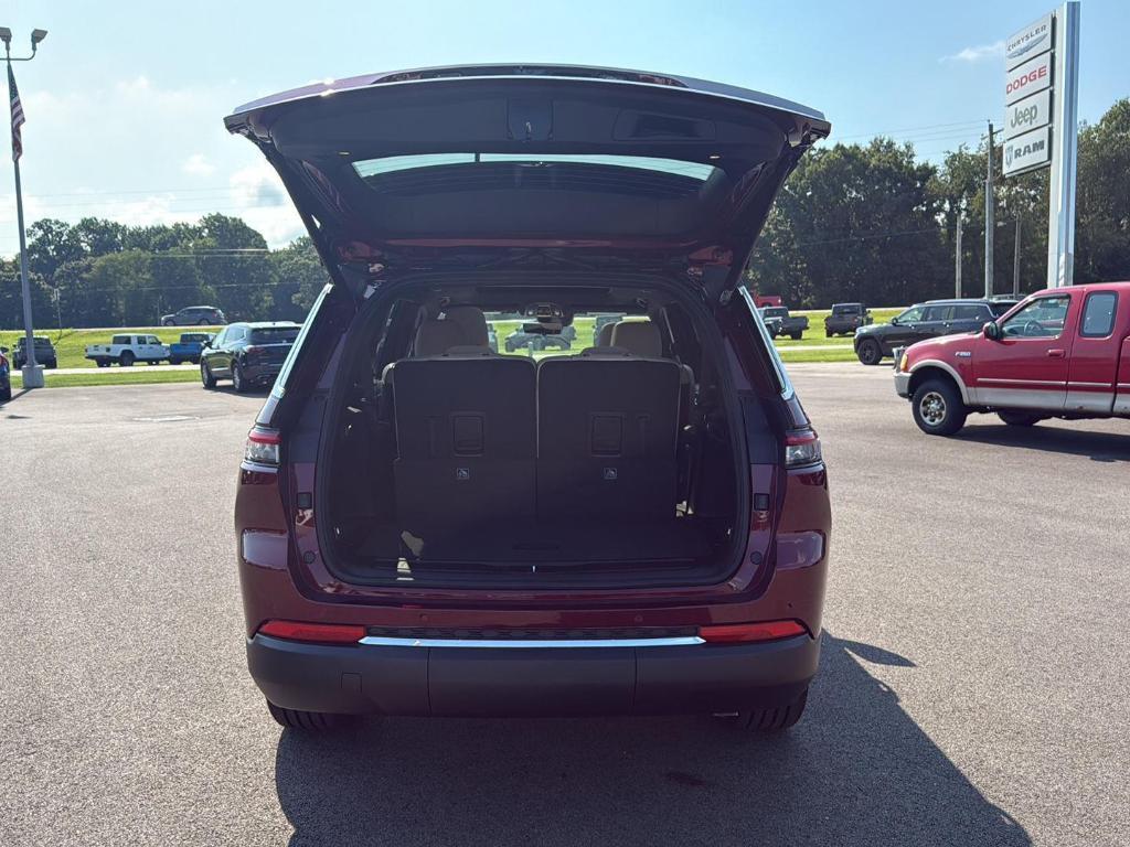 new 2025 Jeep Grand Cherokee L car, priced at $52,160