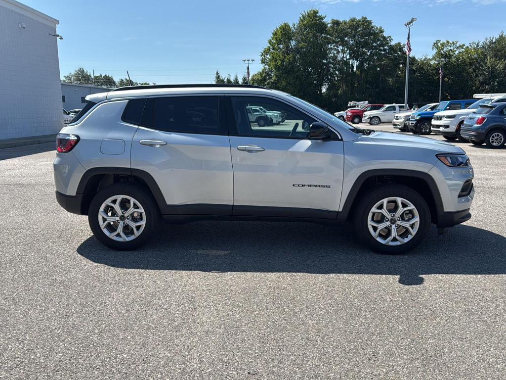new 2025 Jeep Compass car, priced at $25,760