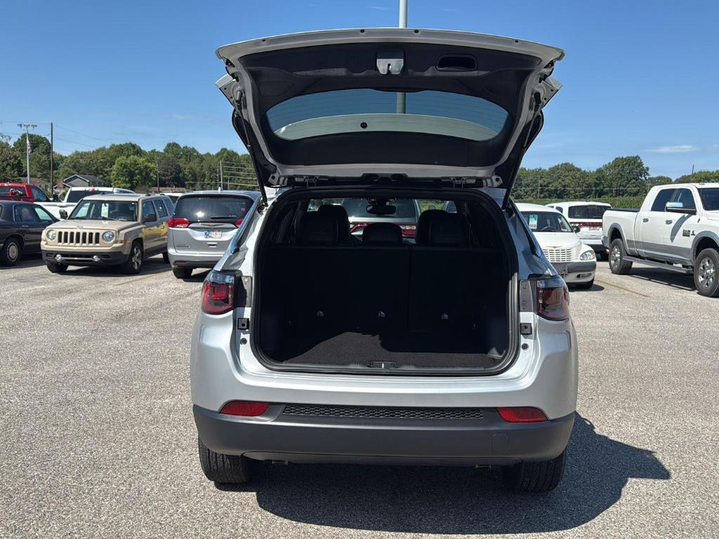 new 2025 Jeep Compass car, priced at $25,760