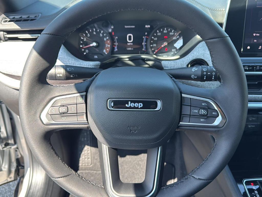 new 2025 Jeep Compass car, priced at $25,760